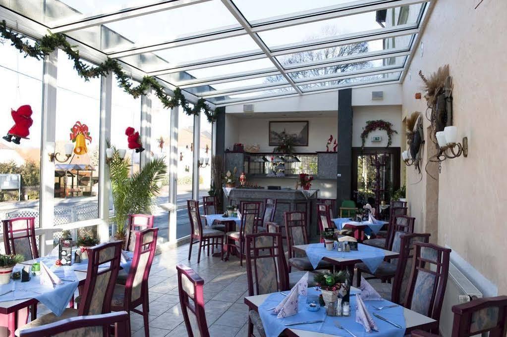 Hotel & Ristorante Positano Radeburg Exteriör bild
